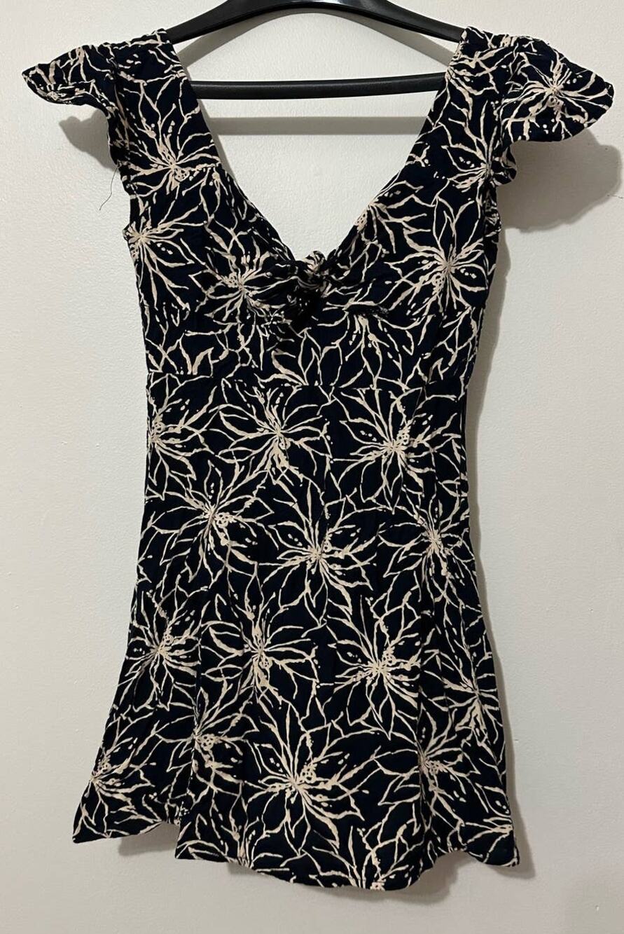 Nectar Clothing Short Floral Dress Size Small